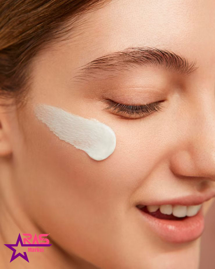 کرم ضد آفتاب مای SPF30 بی رنگ مناسب پوست های نرمال و خشک 50 میلی لیتر ، کرم ضدآفتاب بی رنگ مای
