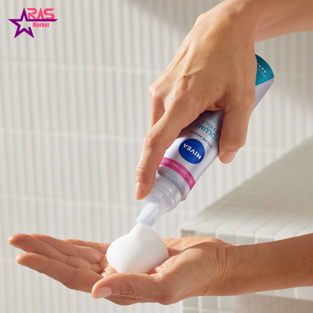 موس حجم دهنده مو نیوا مدل VOLUME CARE حجم 150 میل